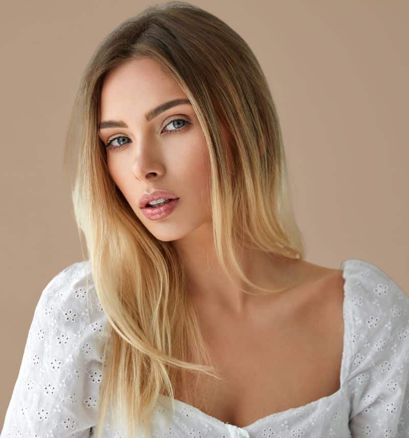 beautiful natural young woman ()