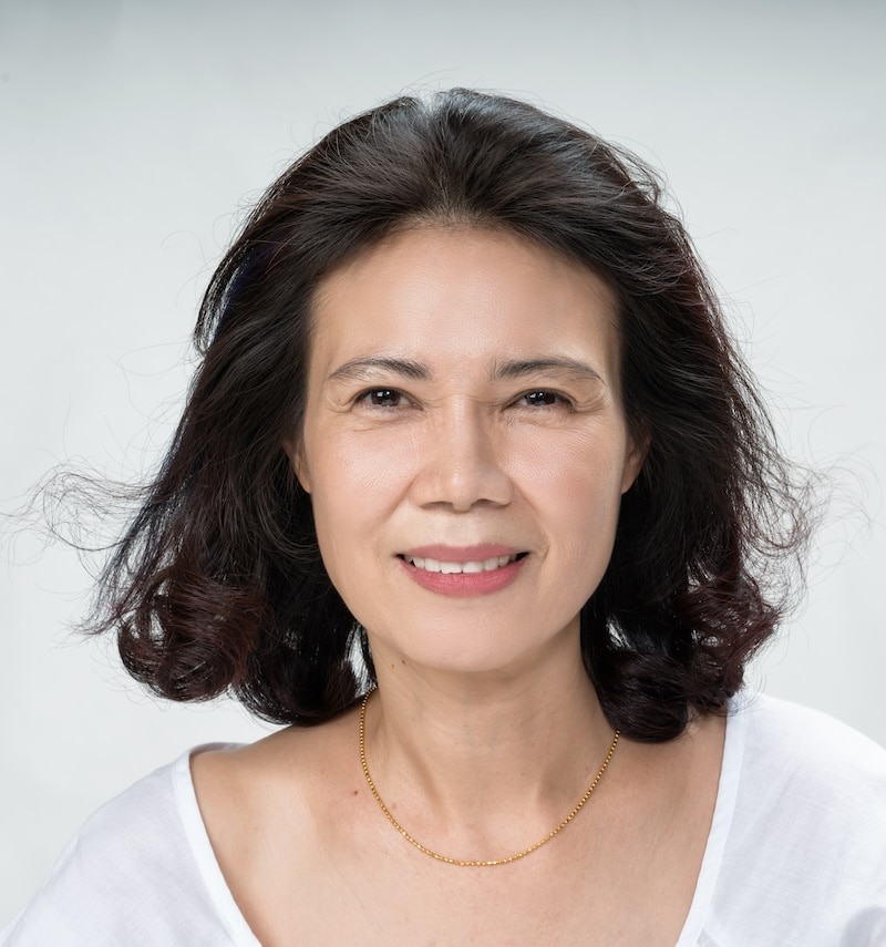 senior woman senior woman